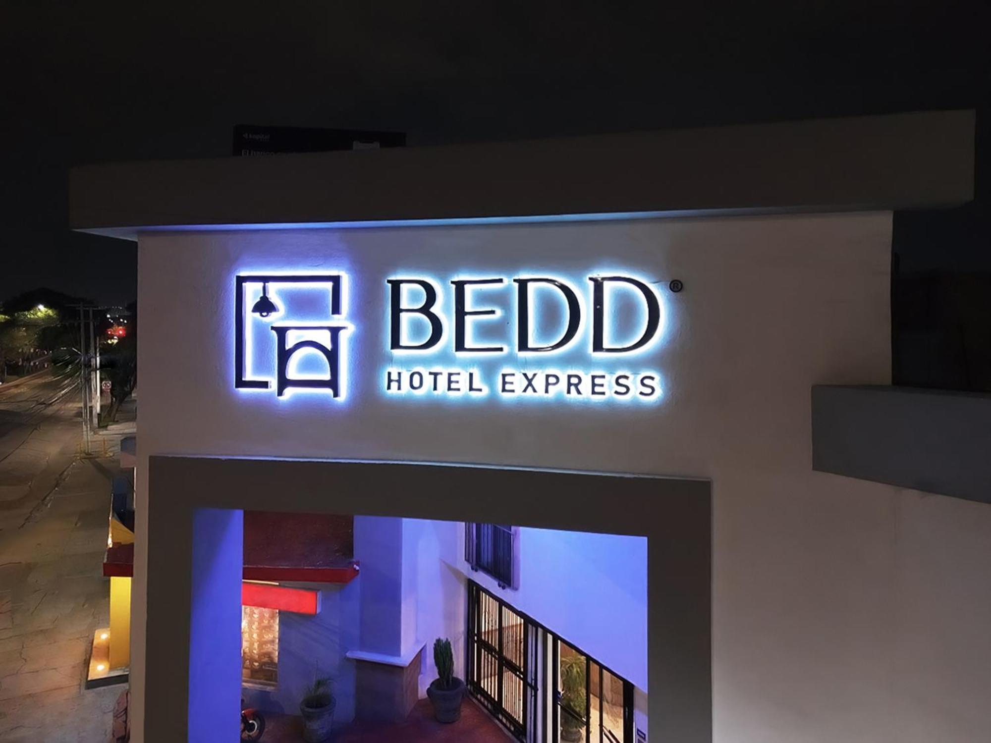 Hotel Bedd Express Керетаро Екстер'єр фото