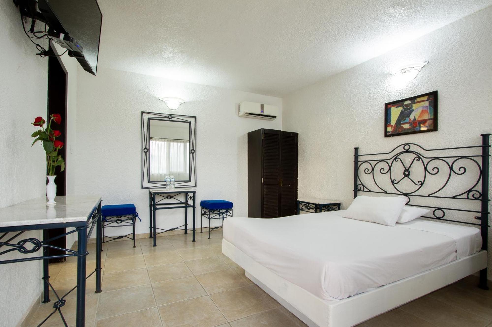 Hotel Bedd Express Керетаро Екстер'єр фото
